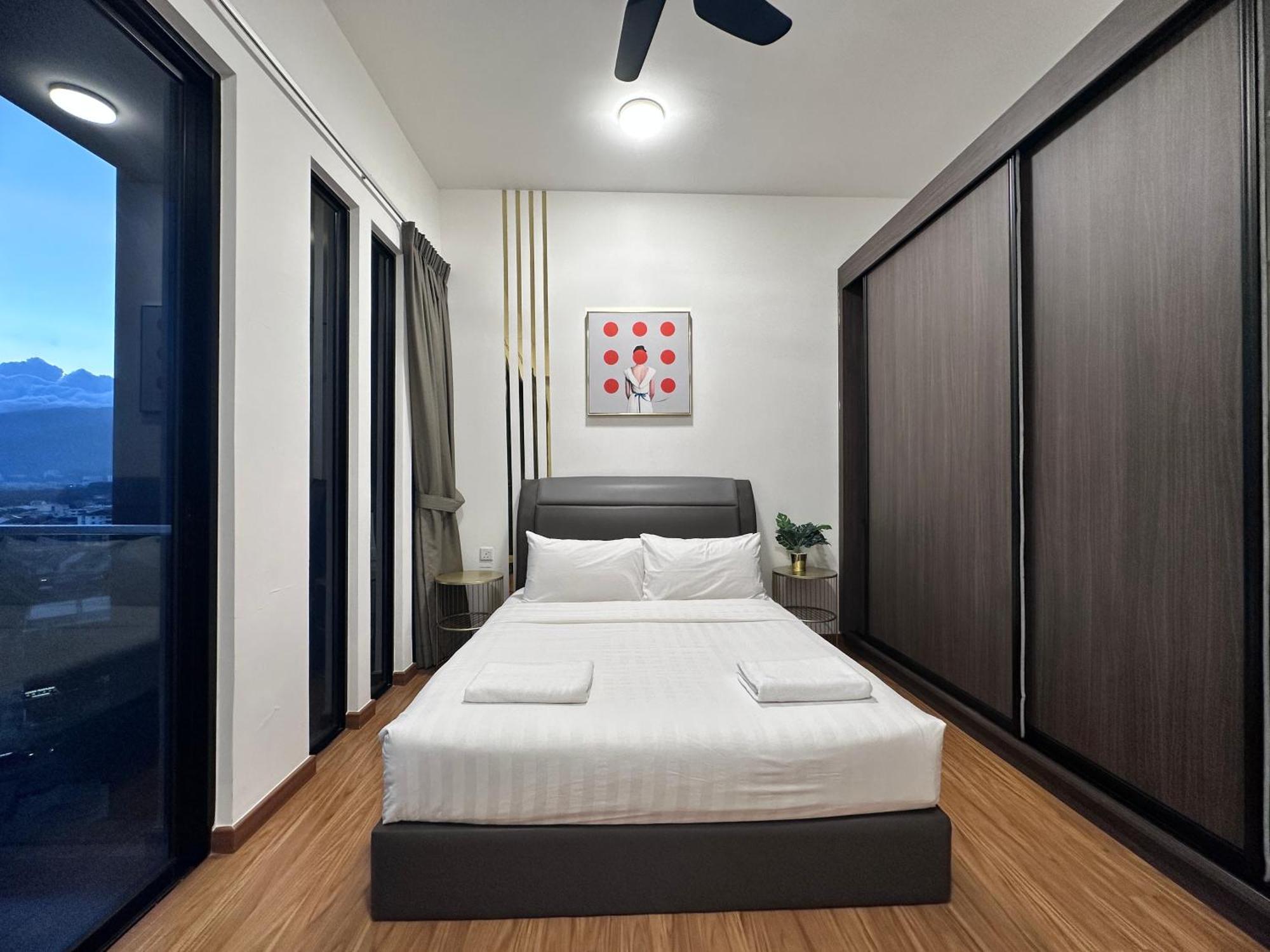 New 2Br Georgetown Warm And Lovely Homestay 10Pax-无敌美景两房民宿 Beacon Executive Suite Eksteriør billede