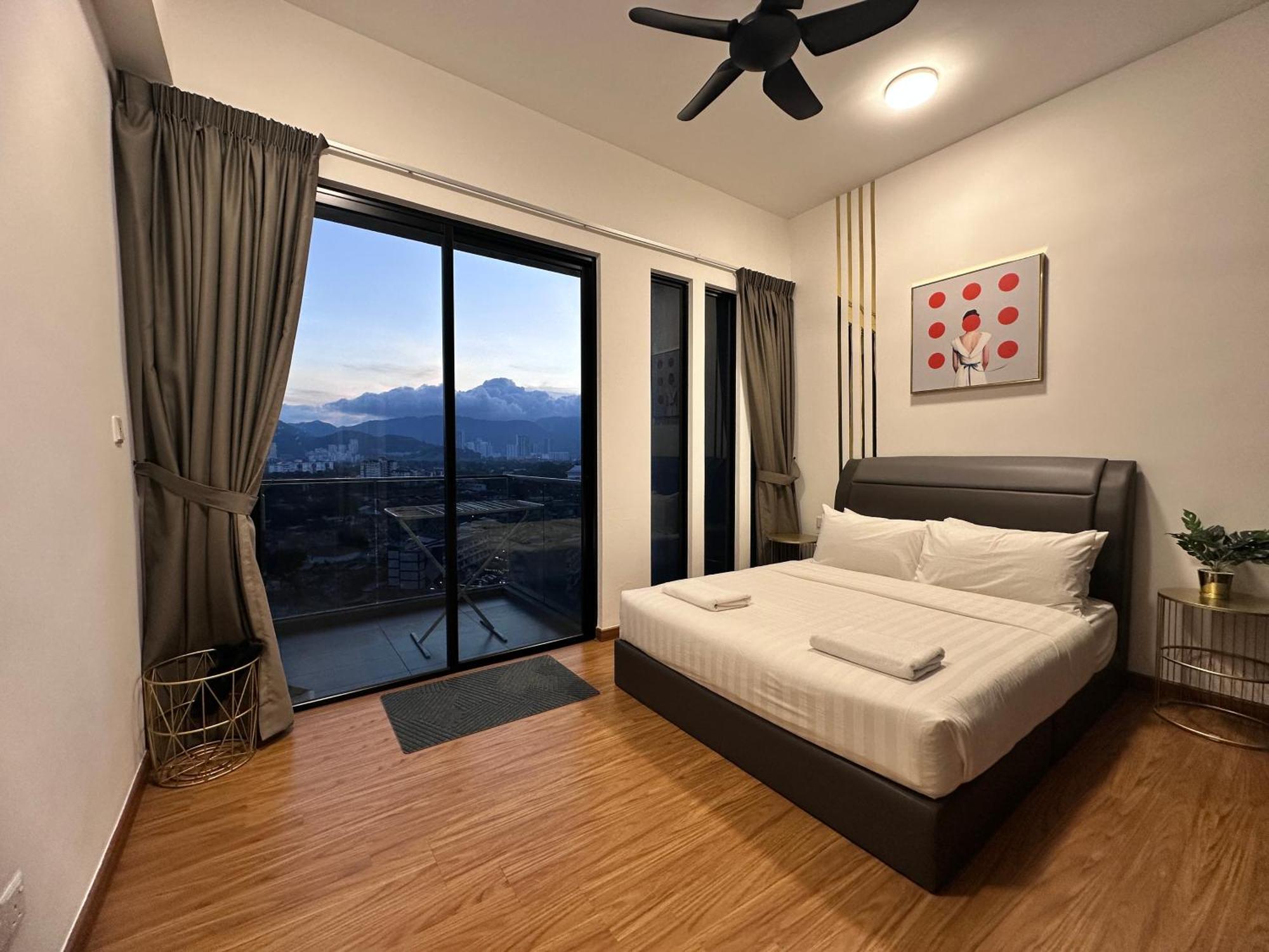 New 2Br Georgetown Warm And Lovely Homestay 10Pax-无敌美景两房民宿 Beacon Executive Suite Eksteriør billede